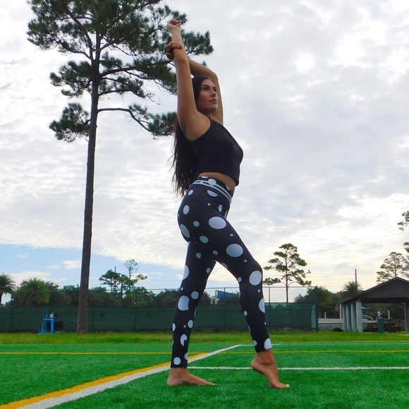 Polka Dot Leggings - Picture 4 of 9